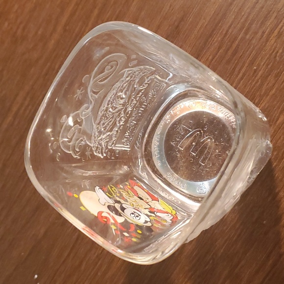 Mcdonalds 2000 magic Kingdom glass - Picture 5 of 7